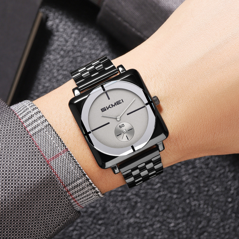 Muški kvarcni sat s kvadratnim brojčanikom, kućište od cinkove legure, remen od nehrđajućeg čelika, vodootpornost 30 m