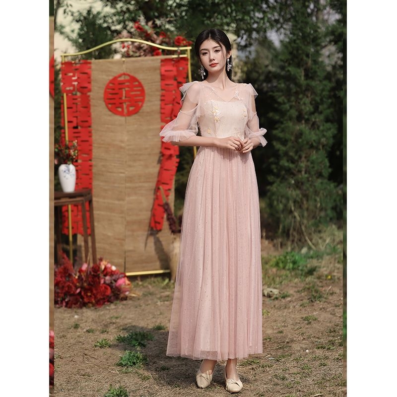 Kumām paredzēta garā A līnijas kāzu kleita ar vienu plecu, 3/4 piedurknēm, no chenille elastīgā auduma