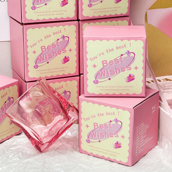 Stiklinė pasukamoji taurelė – modernus minimalistinis dizainas, be rankenos ir dangtelio, vienos sluoksnio konstrukcija, natrio kalcio stiklas, rankomis deginta, aukšta temperatūros atsparumas