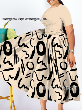 Garā kleita ar lielu volānu, apaļais kakla izgriezums, garas piedurknes, Eiropas un Amerikas stils