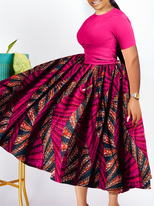 Garā kleita ar lielu volānu, apaļais kakla izgriezums, garas piedurknes, Eiropas un Amerikas stils