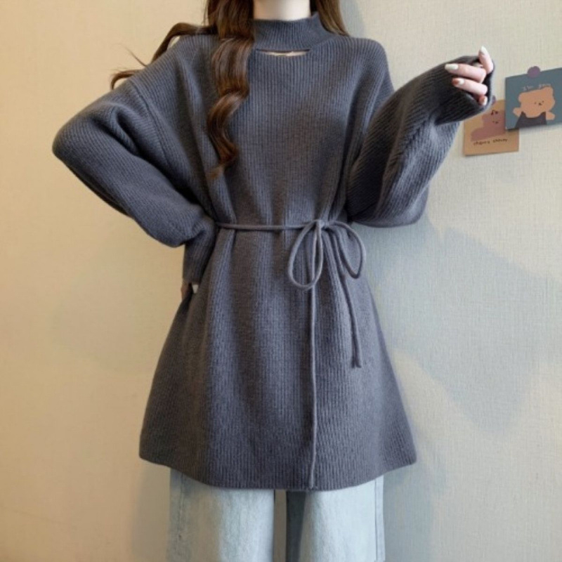 Sievietes adītā kleita ar puse augstu apkakli, garas piedurknes, viduklis vidējā līmenī, vidusa garums, taisns siluets, ķīniešu stils