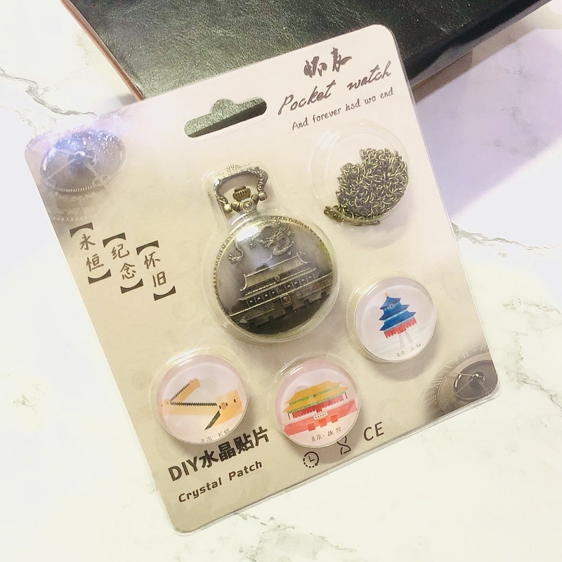 Retro kišeninis laikrodis su atveriamu dangteliu — privjesio dizainas Zabranto miesto Pekine, kvarcinis mechanizmas, korpusas iš cinko lydinio, veidrodinis paviršius lydinys, spiralinė krona, apvalus skaitmuo