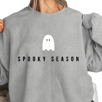 Kapucīna džemperis ar spoku zīmējumu, poliestera audums, biezs materiāls, garas piedurknes, brīva piegriezne.