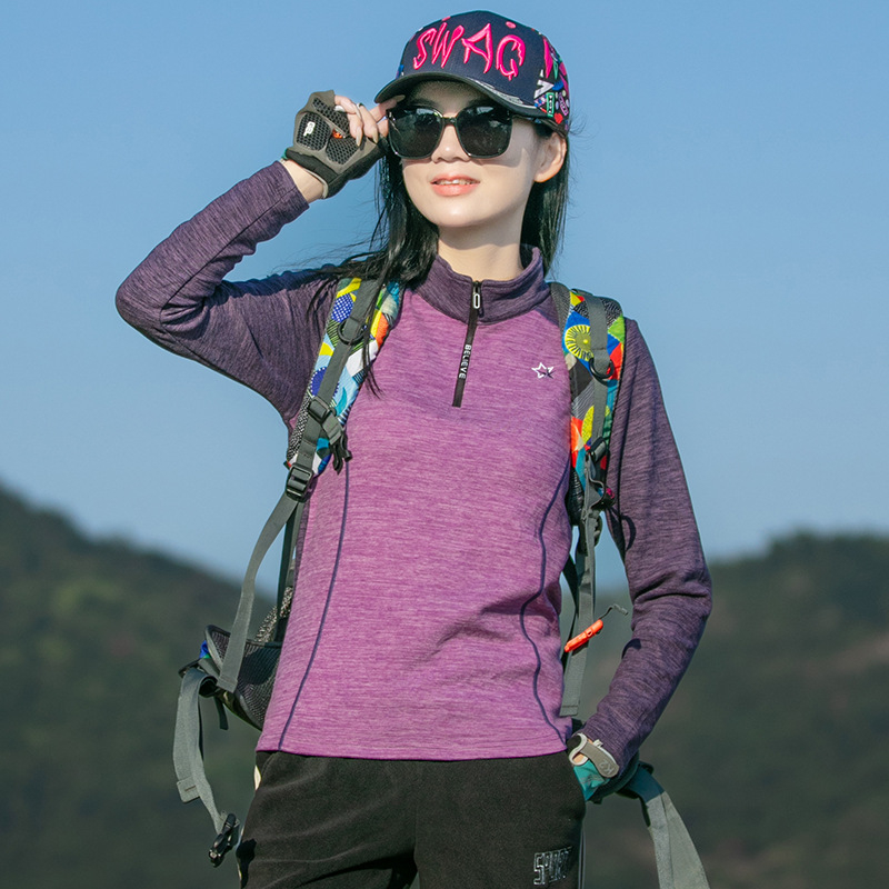 Moteriška fleece striukė su stačiu apykakle ir pusės užtrauktuku, greitai džiūsta, ilgomis rankovėmis, trys sezonai