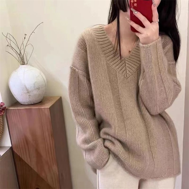 Plus izmēra chenille adījuma džemperis ar V kaklu – brīva piegriezne, elastāna maisījums