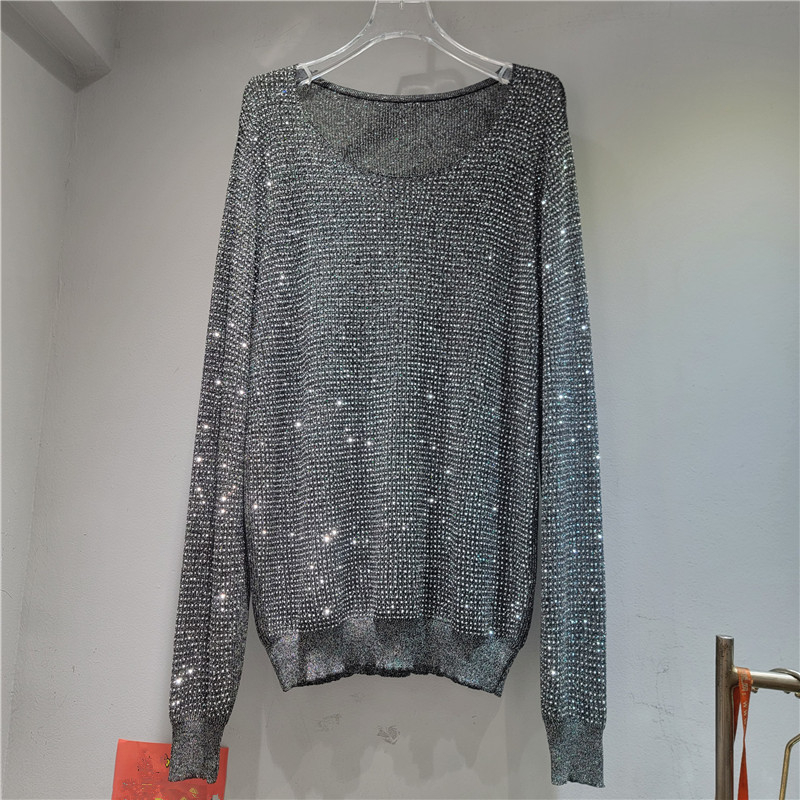 Női pulóver strasszokkal, hőfix díszítéssel, kapucnival, bő szabású, középméretű kötött