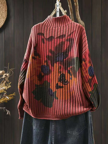 Pamukasti pleteni džemper slobodnog kroja s poluturtleneck ovratnikom, raglan rukavima, apstraktni uzorak