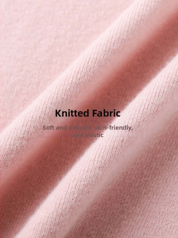 Sieviešu adīta blūze ar kapuci un pusaugšu kaklu, slaids siluets, garas piedurknes, no viskozes šķiedras