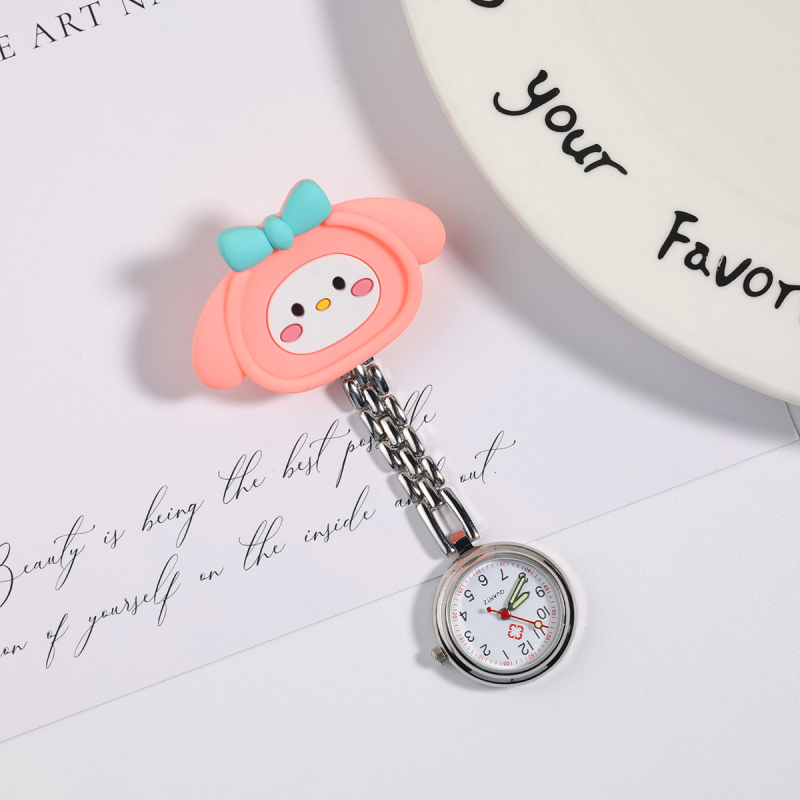 Часовник с карикатурна медицинска сестра за жени - аналогов дисплей с указатели, електронно движение, кръгъл циферблат, силиконов корпус, стоманена гривна