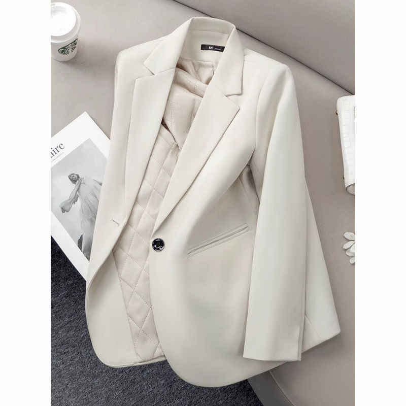 Дамски quilted жакет, А-образна кройка, поло яка, едно копче, Chenille плат със спандекс