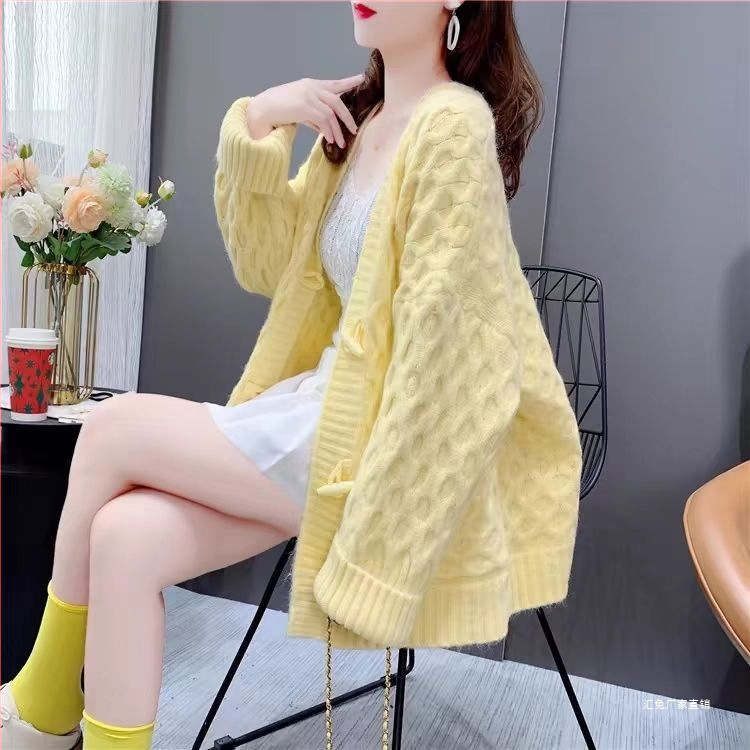 Pletený cardigan s rohovými gombíkmi, V-krk, voľný strih, stredná dĺžka, chenille látka so spandexom