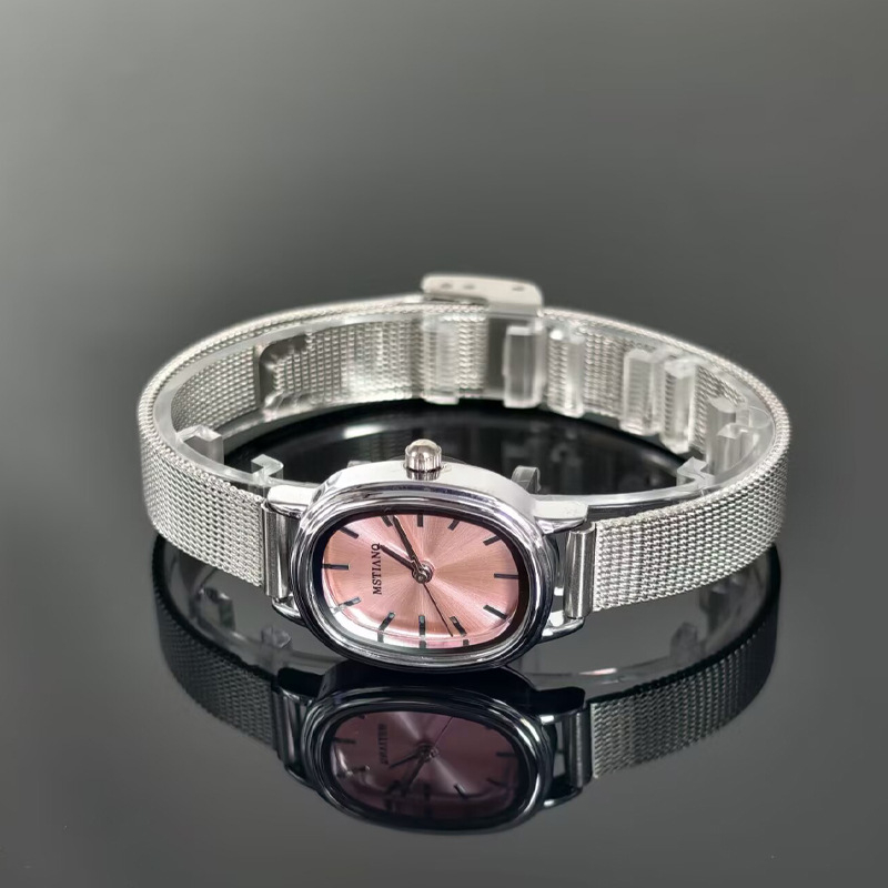 Дамски овален ретро часовник с кварцов механизъм, корпус от сплав, каишка от неръждаема стомана, водоустойчивост до 10 м