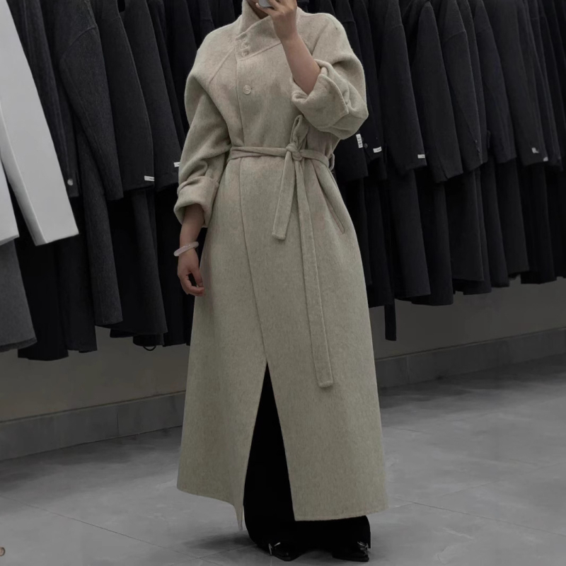 Γυναικείο παλτό από μαλλί, μακρύ με στάντ-γιακά, διπλής όψεως, άνετη γραμμή