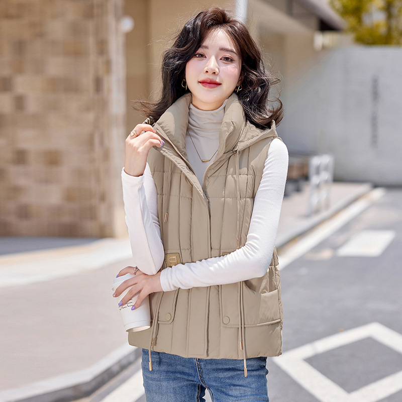 Sieviešu kapucēm vestes ar rakstainu rakstu, bieza poliestera-pamu auduma pildījums, brīvs siluets, rāvējslēdzējs