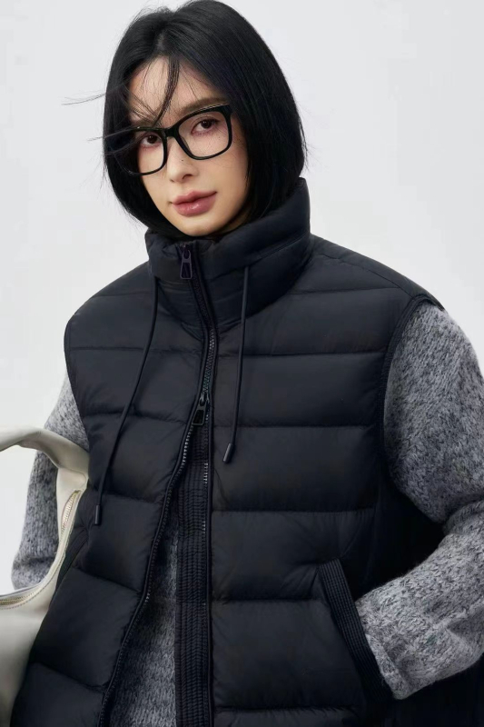 Vesta cu puf în stil minimalist coreean, guler înalt, fermoar frontal, umplutură din puf de rață, țesătură din poliester