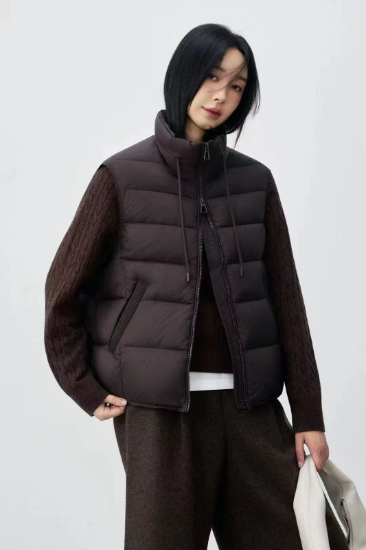 Vesta cu puf în stil minimalist coreean, guler înalt, fermoar frontal, umplutură din puf de rață, țesătură din poliester