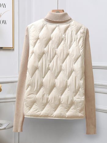Vesta damă ușoară din nylon cu puf de rață 86–90%, lungime scurtă, fără guler, închidere cu nasturi pe un singur rând, iarnă 2025, stil minimalist japonez-coreean
