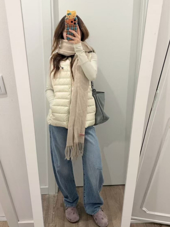 Vesta de puf, croială Slim Fit, 61–65% conținut de puf, puf de rață alb, material din bumbac, guler înalt cu fermoar