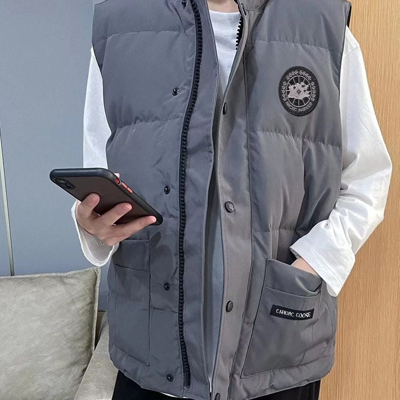 Anties pūkų liemenė be rankovių, ultra trumpas ilgis, poliesterio išorė, 81–85% pūkų kiekis