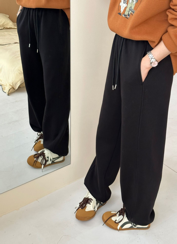 Női pamut fleece-béléssel melegítőnadrág, magas derék, laza szárú, 2025-ös őszi kollekció, mindennapi stílus