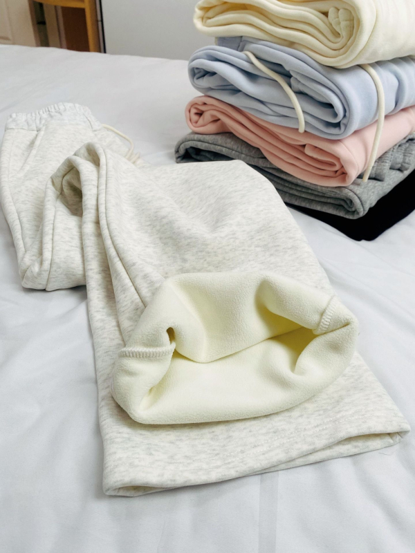 Plašas kokvilnas bikses, viduklis vidēji augsts, ikdienas brīvā stila, kokvilnas/elastāna maisījums, vidēja blīvuma