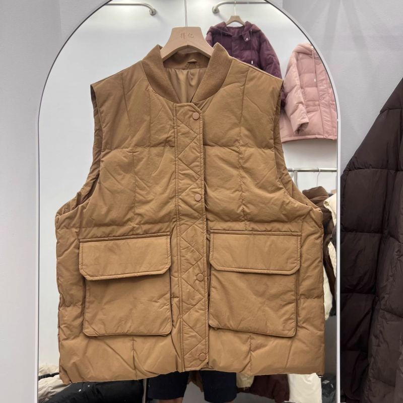 Sieviešu chenille vestes ar poliester pildījumu, galvenais materiāls spandekss, beisbola apkakle, ļoti īss siluets, brīvs piegriezums, lielas kabatas