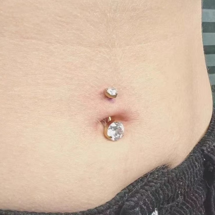 Inel ombilical Comba din aliaj de titan pentru femei — formă geometrică