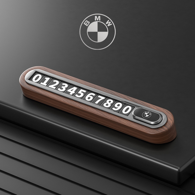 Valrieksta koka īslaicīga stāvvietas numura plāksne automobiļim – slēpta tipa, bez personalizācijas