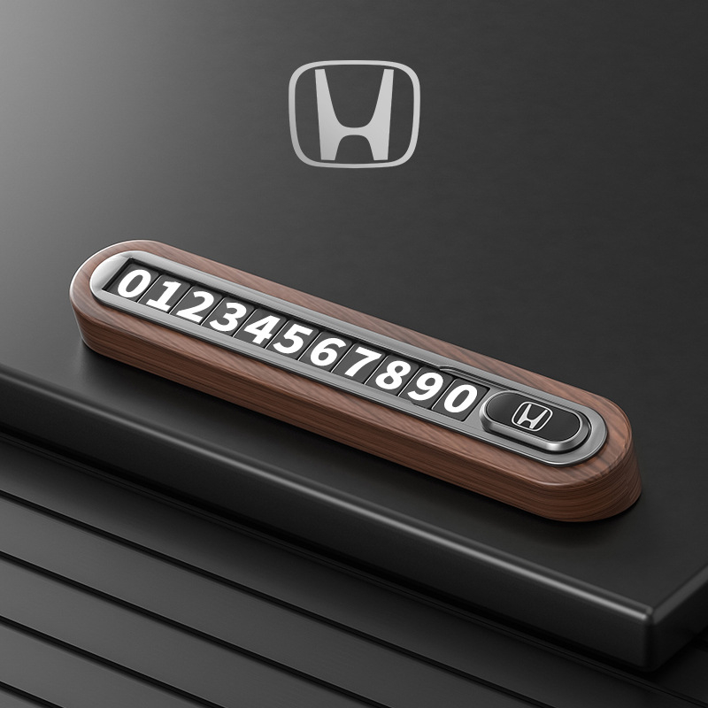 Valrieksta koka īslaicīga stāvvietas numura plāksne automobiļim – slēpta tipa, bez personalizācijas