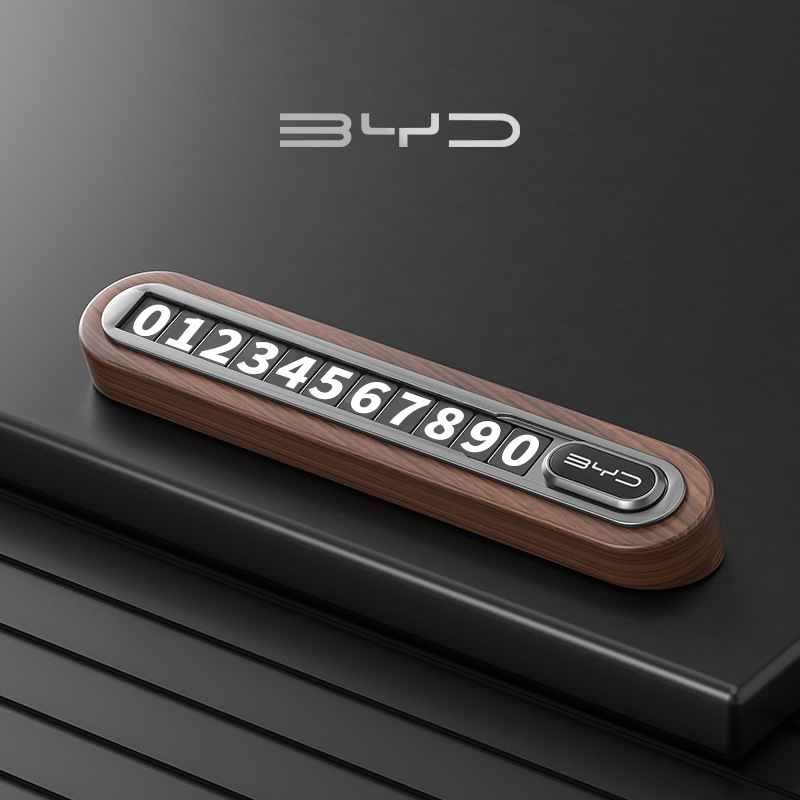 Valrieksta koka īslaicīga stāvvietas numura plāksne automobiļim – slēpta tipa, bez personalizācijas