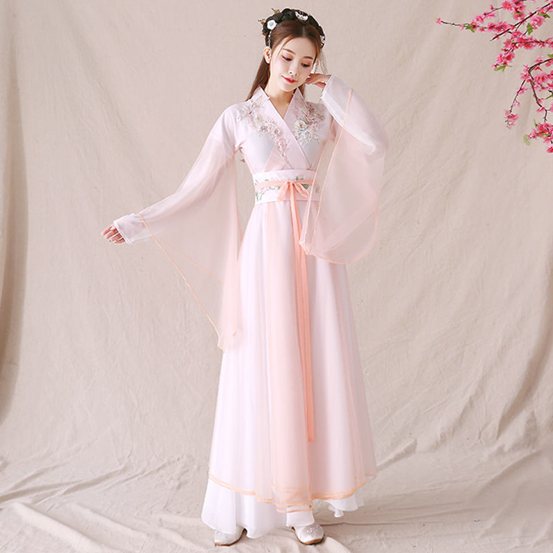 Ženski Hanfu kostim u drevnom stilu, poboljšan, eteričan i elegantan za plesne nastupe — cjelovit komplet s preklopnim ovratnikom i haljinom do struka.