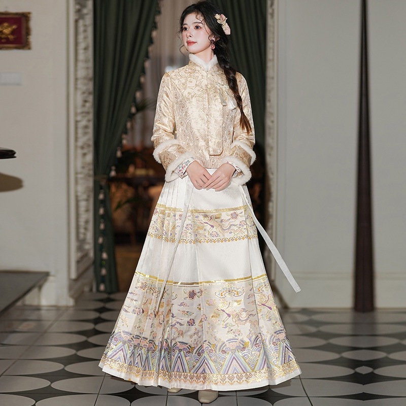 Dva dijelni set: jacquard top s stojećim ovratnikom i disk kopčama, te suknja Horse-face s tkanim zlatnim vlaknom
