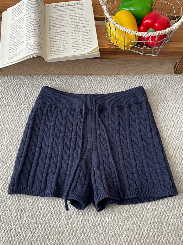 Női 3/4 hosszúságú kötött nadrág, magas derék, poliészter (70–80%), mikro-elasztikus, vasalásmentes