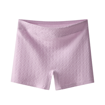 Sieviešu drošības apakšveļa ar vidējo jostu no kokvilnas, reljefveidīgs raksts, anti-slip funkcija, galvenais materiāls 90–95% kokvilna, starpkājuma oderējums 100% kokvilna