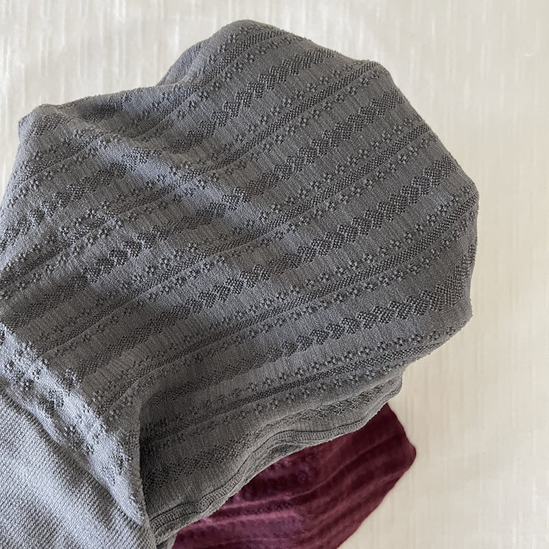 Damske najlon hulahopke, tanke, sadržaj najlona 85–90%, dobna skupina 18–40 godina, izlazak jeseni 2024