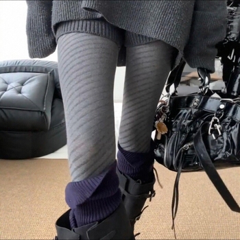 Pamukaste kompresijske čarape s stopalom, srednja debljina, upijaju znoj, otporne na trenje i kidanje, sastav 50–70% pamuka