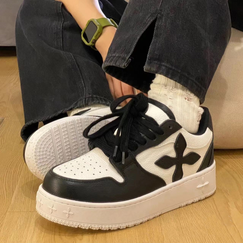 Ženske patike za skateboard s podizanjem visine, retro casual stil; gornji dio: super vlakno; potplat: gumeni; unutrašnjost: umjetna koža; zatvaranje: prednje vezanje; funkcija: povećanje visine