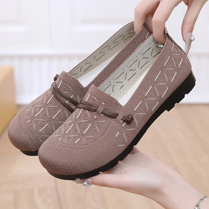 Ženske lazy slip-on cipele s gornjim dijelom od fly-weave, okrugli vrh, niski ravni đon 1-3 cm, PVC đon