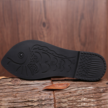 Kézzel készített női cipő, etnikus stílus, valódi bőr felsőrész, gumírozott talp, alacsony sarok 1–3 cm