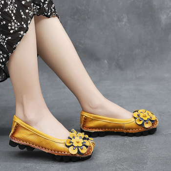 Γυναικεία slip-on παπούτσια με δέρμα πρώτης ποιότητας, λουλουδάτο μοτίβο, σόλα από καουτσούκ, πλατύ άνοιγμα