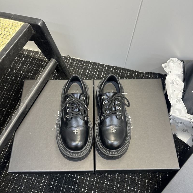 Platvormi Derby naiste kingad, pealisk: ehtne nahk, nööriga kinnitused, ümar varvas, paks padi, konts 6–8 cm