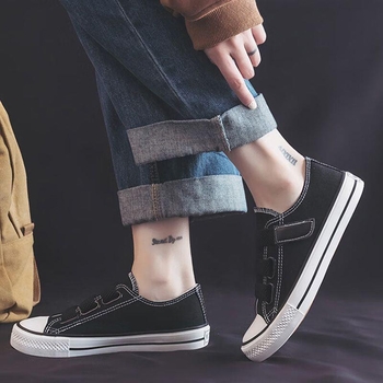 Zemā profila kanvaskurpes ar gumijas zoli, elpojoša tīkla oderējums, lipīgs aizvērums Velcro, Korejas stils