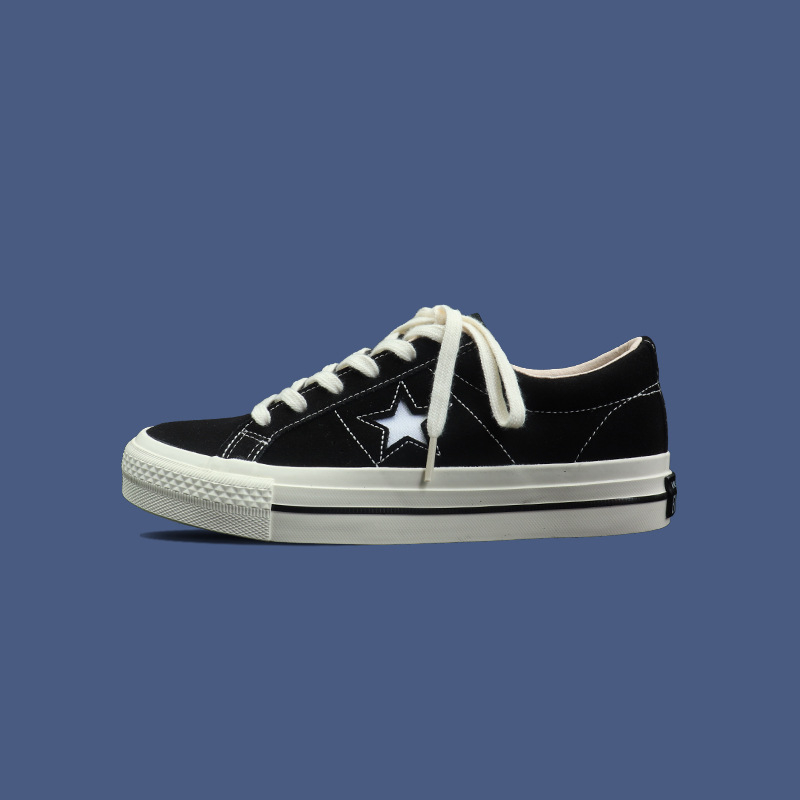 Kanvas apavi ar zvaigžņu rakstu, zems profils, augšējā daļa no sintētiskās ādas, gumijas zole, šņorēšana