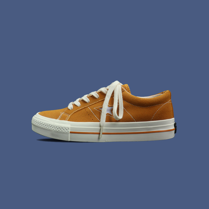 Kanvas apavi ar zvaigžņu rakstu, zems profils, augšējā daļa no sintētiskās ādas, gumijas zole, šņorēšana