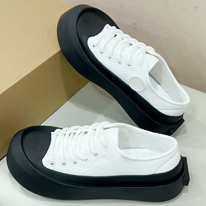 Naiste lace-up tossud platvormiga, madala ülaosaga, kummist talla, lamba naha sisetald