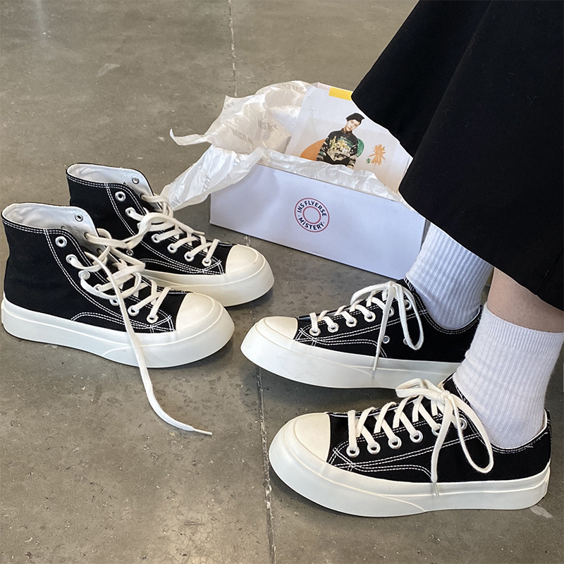 Sieviešu auduma kurpes ar biezāku zolīti palielinājumam, japāņu stilā un korejiešu versija MIS-508; augšdaļa: audums; zole: vulkanizēta gumija; aizdare: priekšējās saites; odere: sintētiskā āda