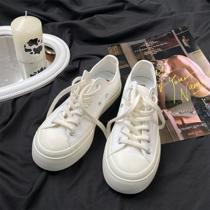 Sieviešu auduma kurpes ar biezāku zolīti palielinājumam, japāņu stilā un korejiešu versija MIS-508; augšdaļa: audums; zole: vulkanizēta gumija; aizdare: priekšējās saites; odere: sintētiskā āda