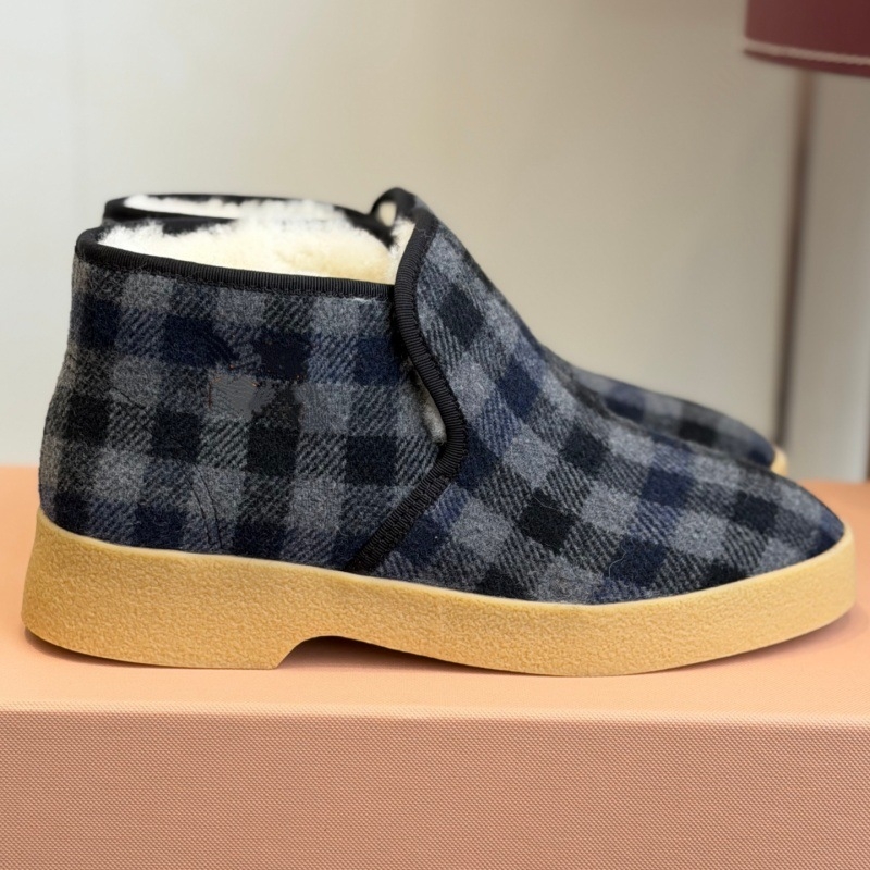 Ženske zimske čizme - visok gornji dio, okrugli vrh prsta, gornji dio od nubuka teleće kože, vunena unutarnja podstava, gumena potplata