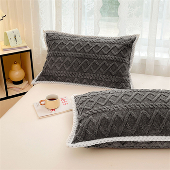 Jastučnica – moderan minimalistički dizajn; 100% poliester; reaktivni ispis i bojanje; tkanina: drugi; obrada i prilagodba dostupni